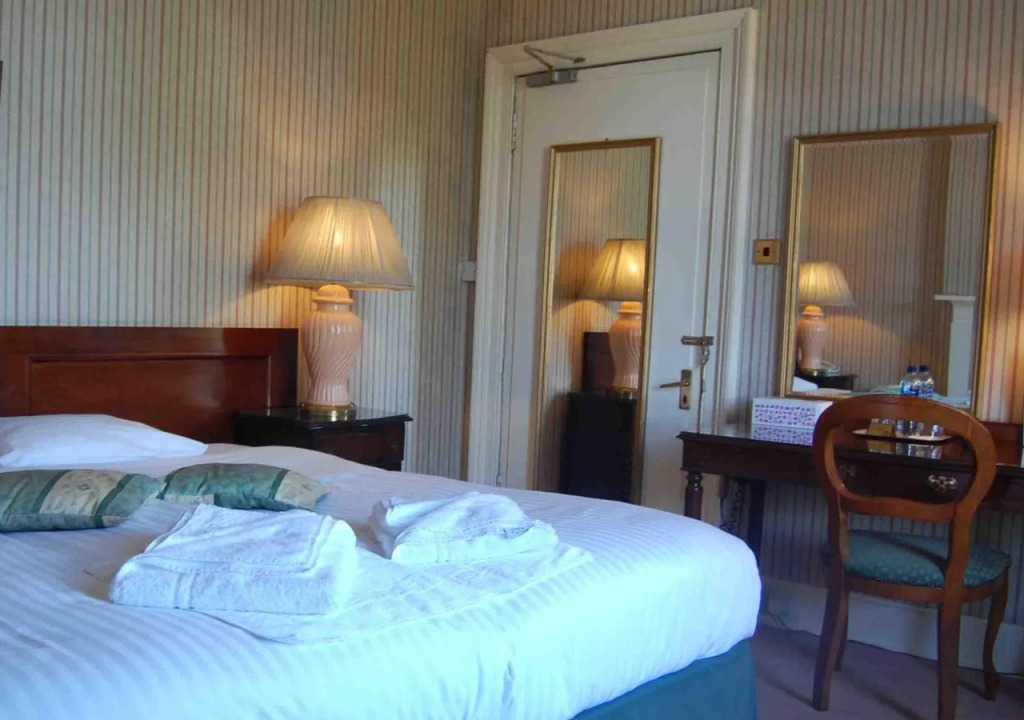 A-Haven Townhouse Hotel
