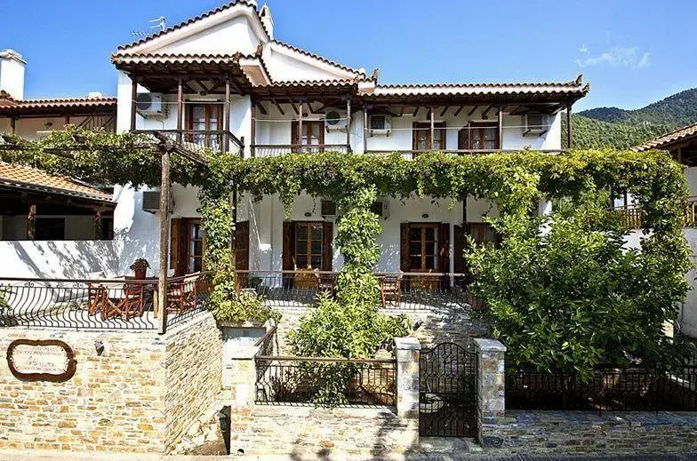 Athina Apartments