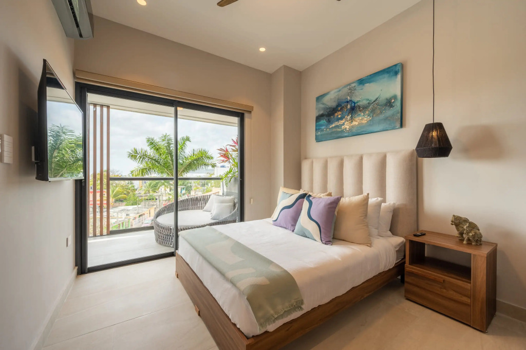Kippal T Pacio Where Luxury Sea