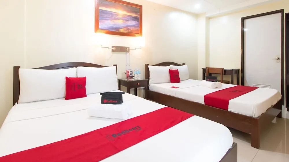 RedDoorz Near Sibulan Dumaguete Airport