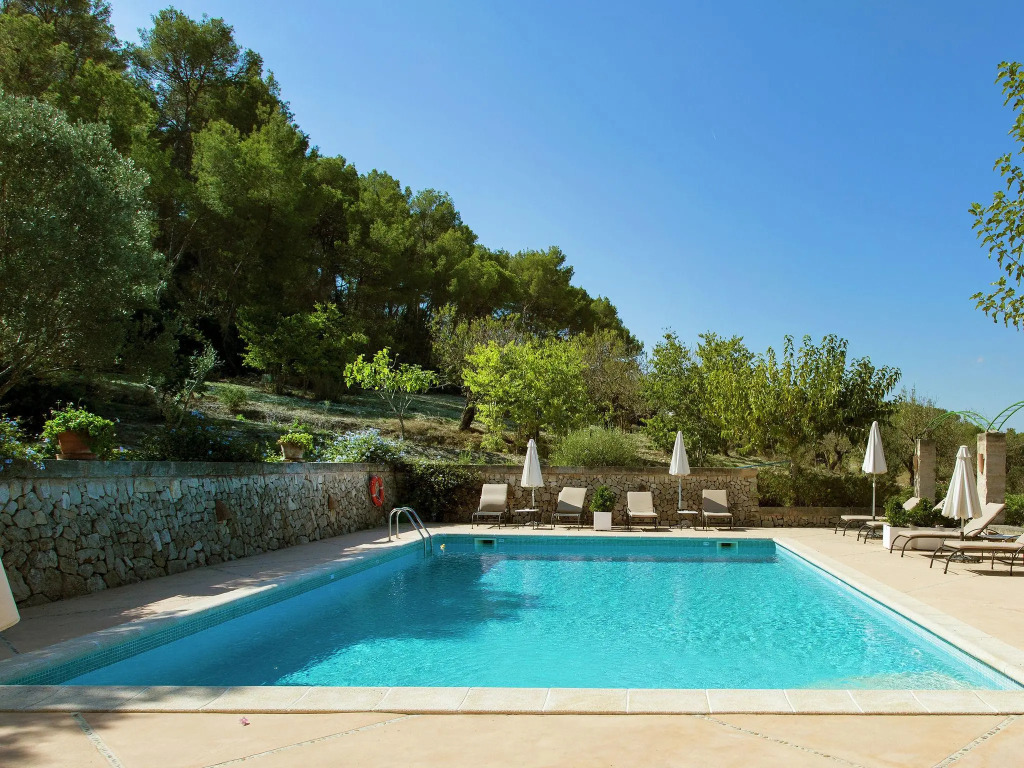 Vacation rental on agroturismo with swimming pool in the heart of Mallorca