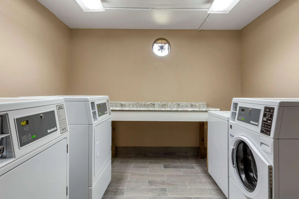 Quality Inn & Suites Spring Lake - Fayetteville near Fort Bragg