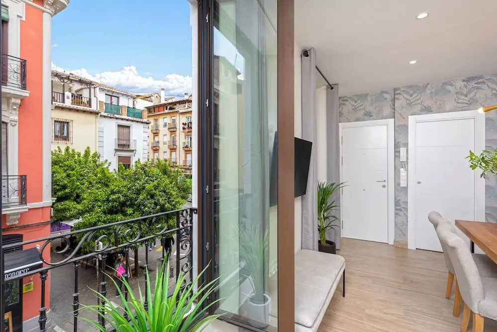 Sophisticated House With Terrace. Plaza del Realejo