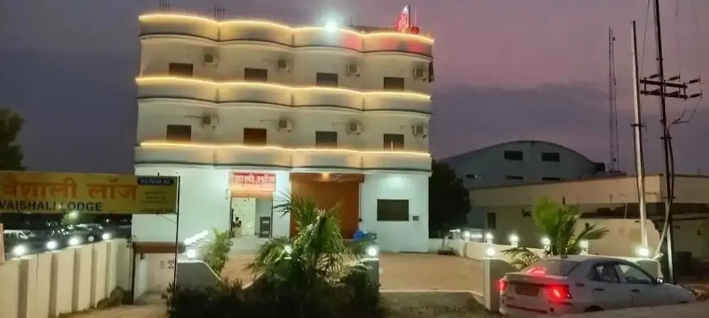 Vaishali Lodge