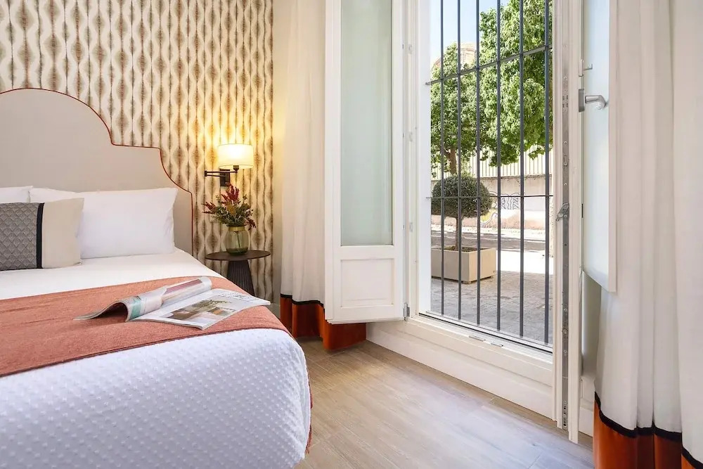 Comfortable Apartment in the Heart of C diz Patrocinio II