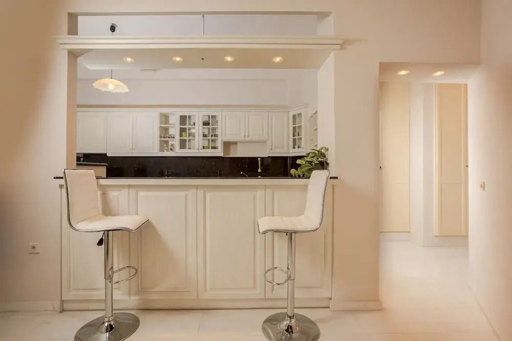 The White Marble Luxury City Apt