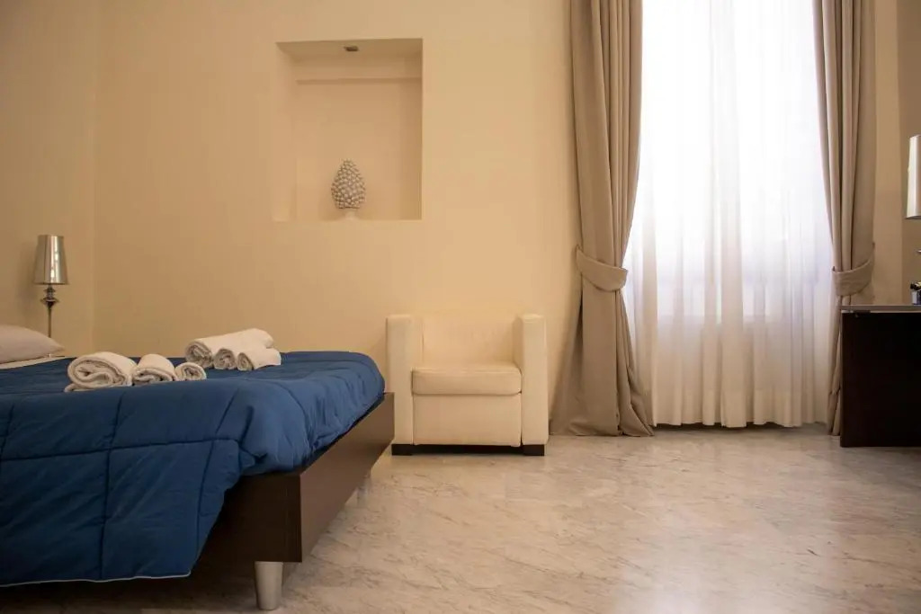 Apollo Suites