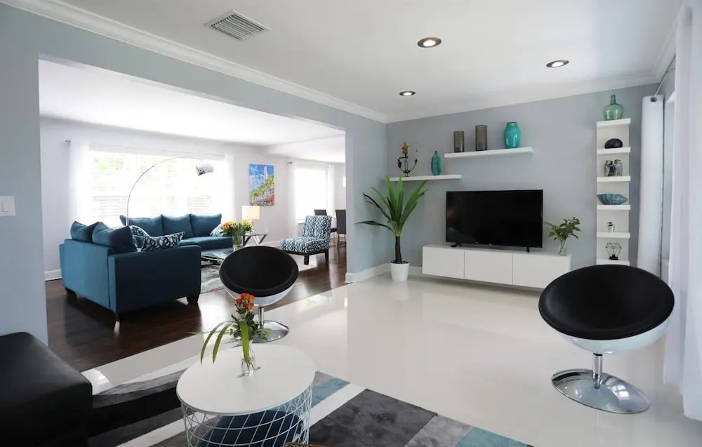 Modern Miami Family Home Mins From The Beaches