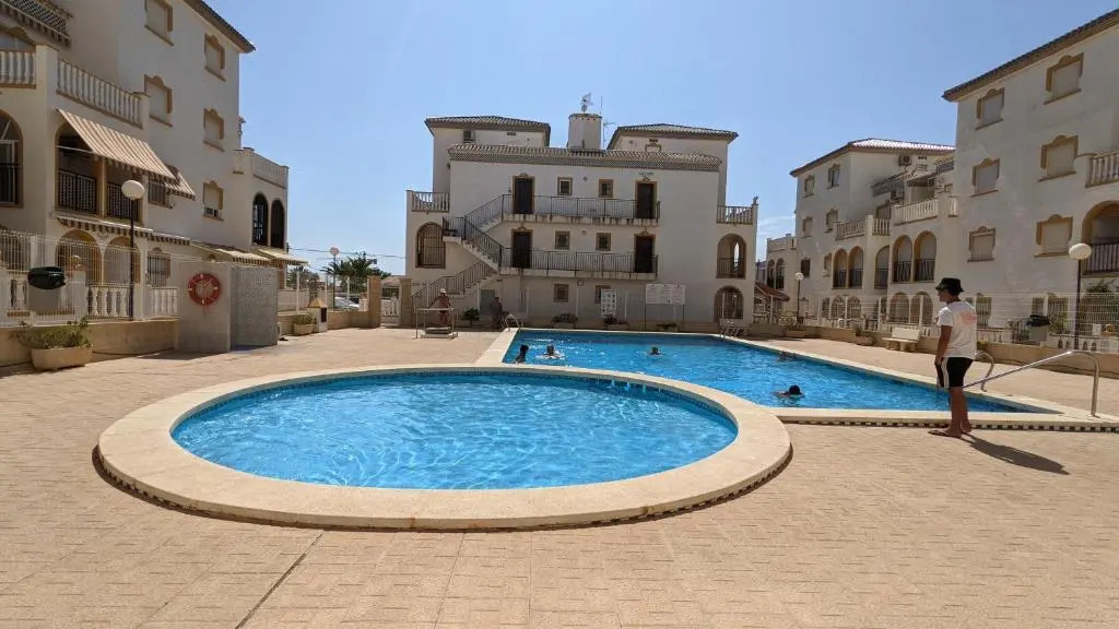 Two Bedroom, Ground Floor, Air-conditioned Apartment 300m from the Beach