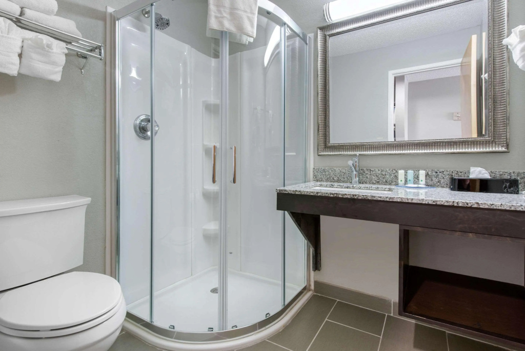 Quality Inn & Suites Brownsburg - Indianapolis West