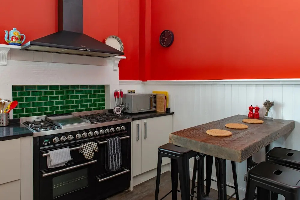 Stunning 4 Bedroom Central Edinburgh