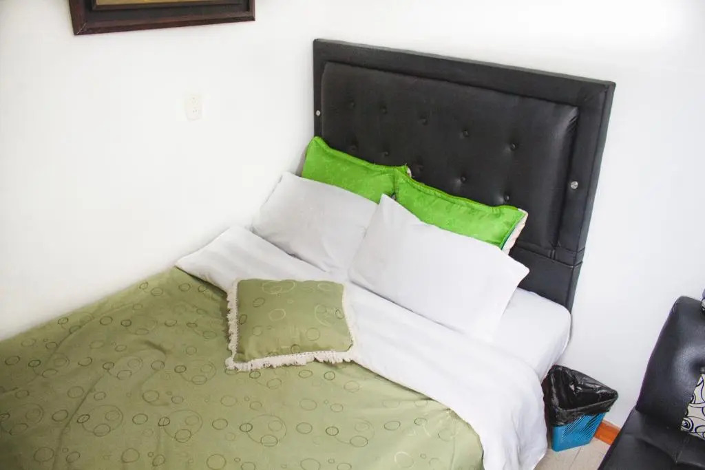 Hotel Punto 100