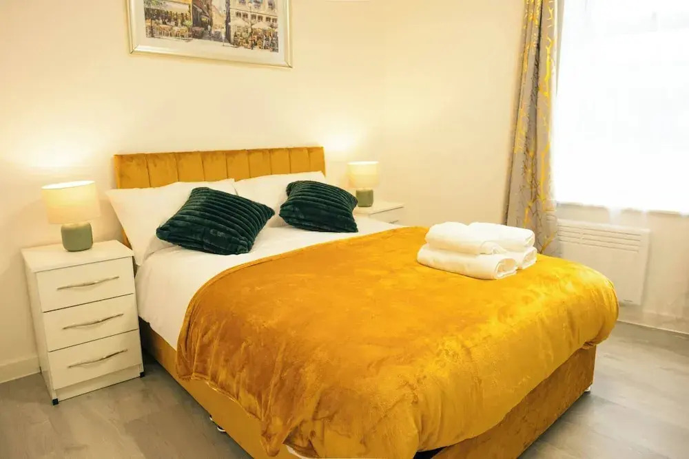 Stylish 3 Bed Flat Near Cardiff City Centre and Uni