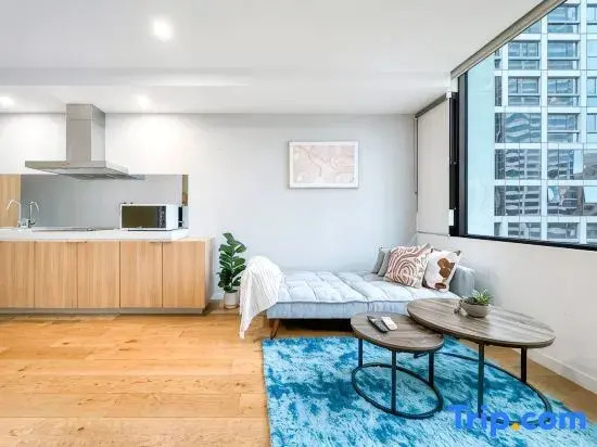 Brilliant 1B1B Skyline View Apt @CBD