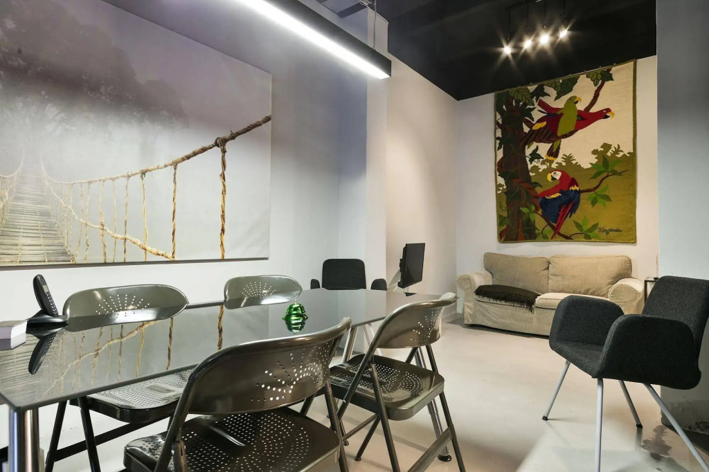 Fira Apartments by gaiarooms