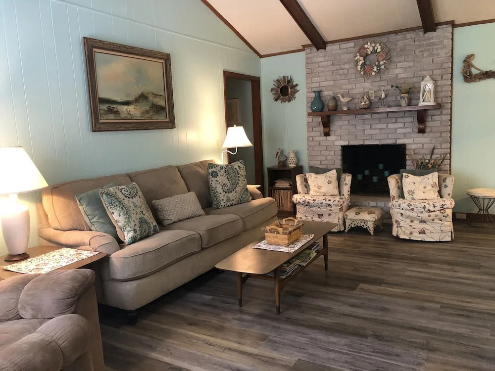 DIXIES RETREAT home