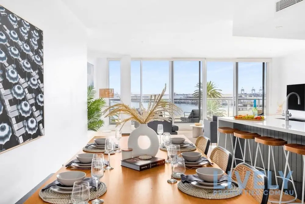 Beach Street Luxury 3 Bed With Beach Bay Views