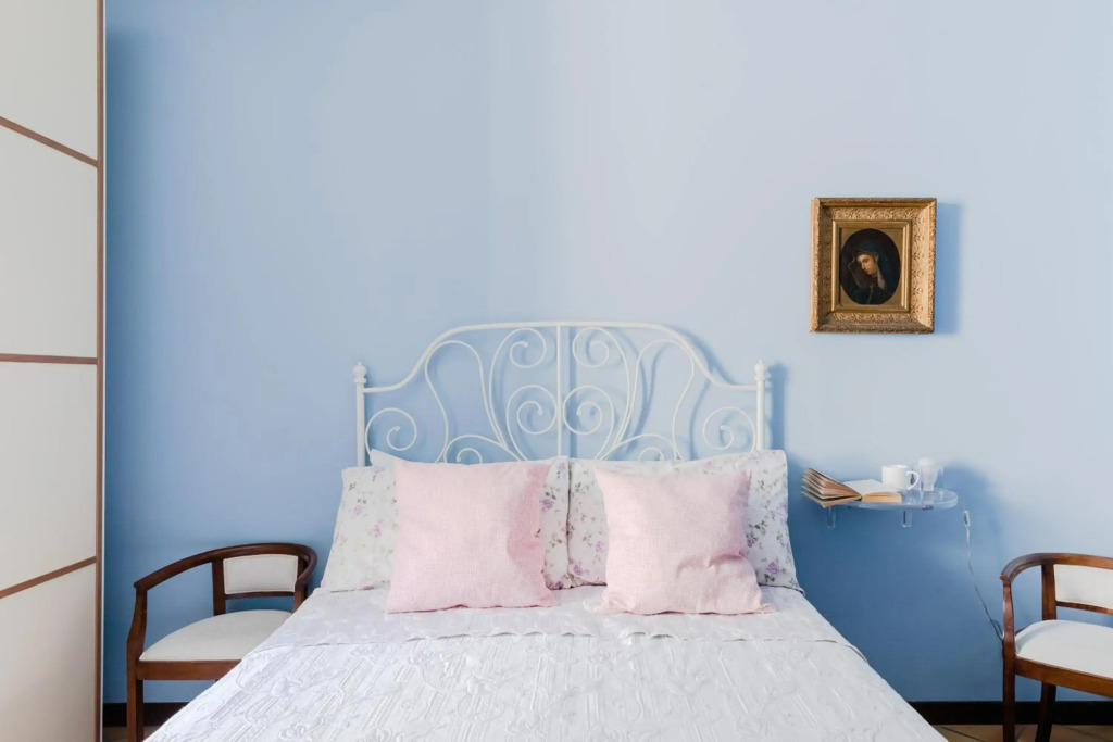 Classic apartment near the Colosseum