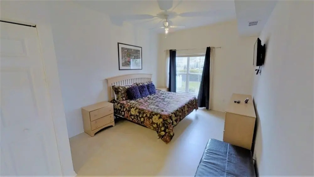 Venetian Bay 2250 - Four Bedroom Townhome