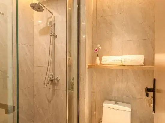 Licheng Heyi Hotel (Changsha Wuyi Square IFS International Financial Center)