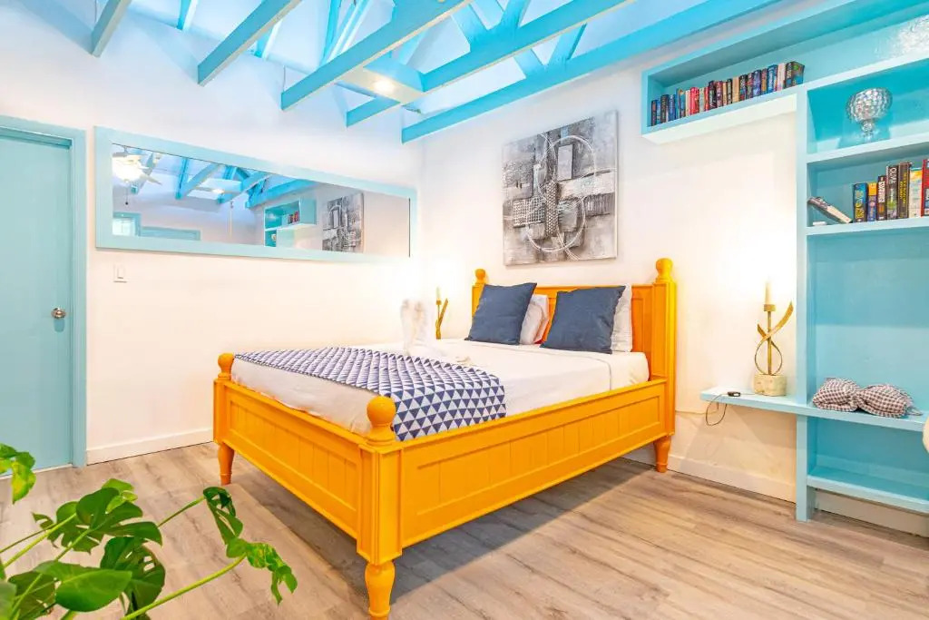 Sunshine Studio at Viking Hill - Love Beach