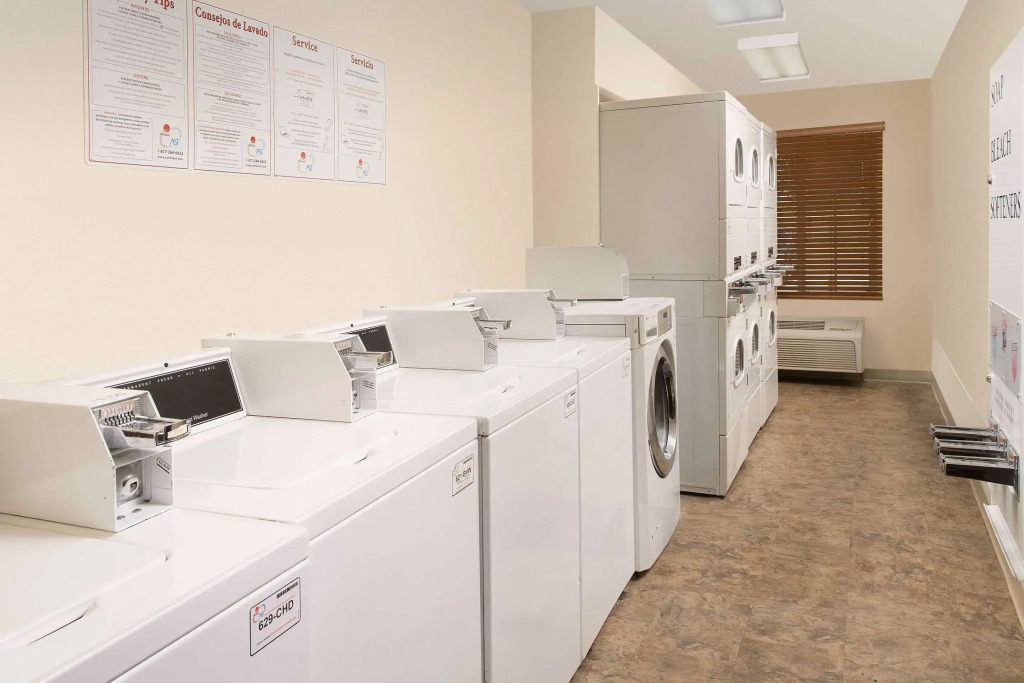 WoodSpring Suites Austin North I-35