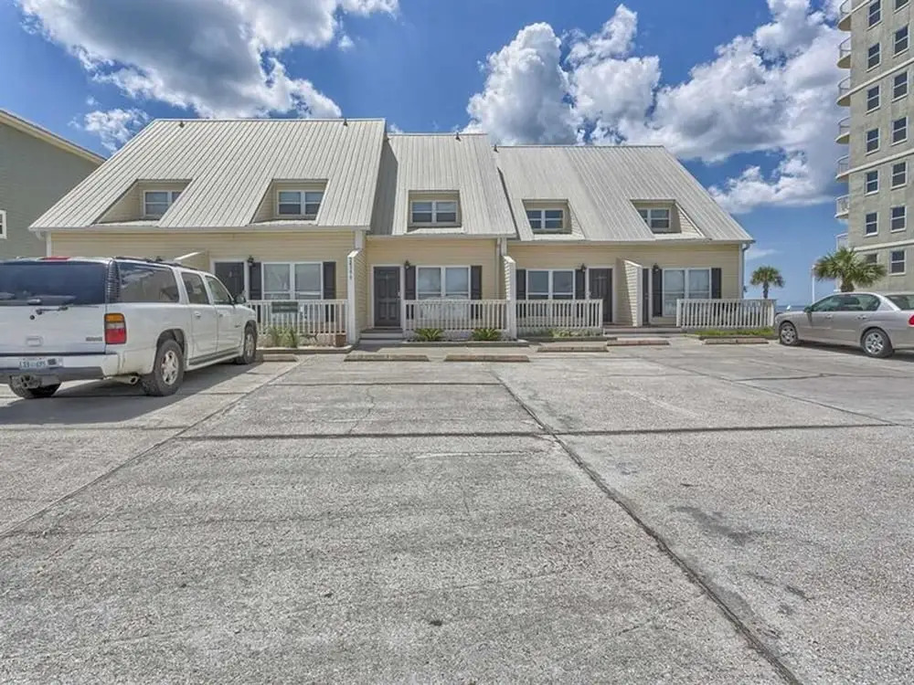 Cinco 4 by Meyer Vacation Rentals