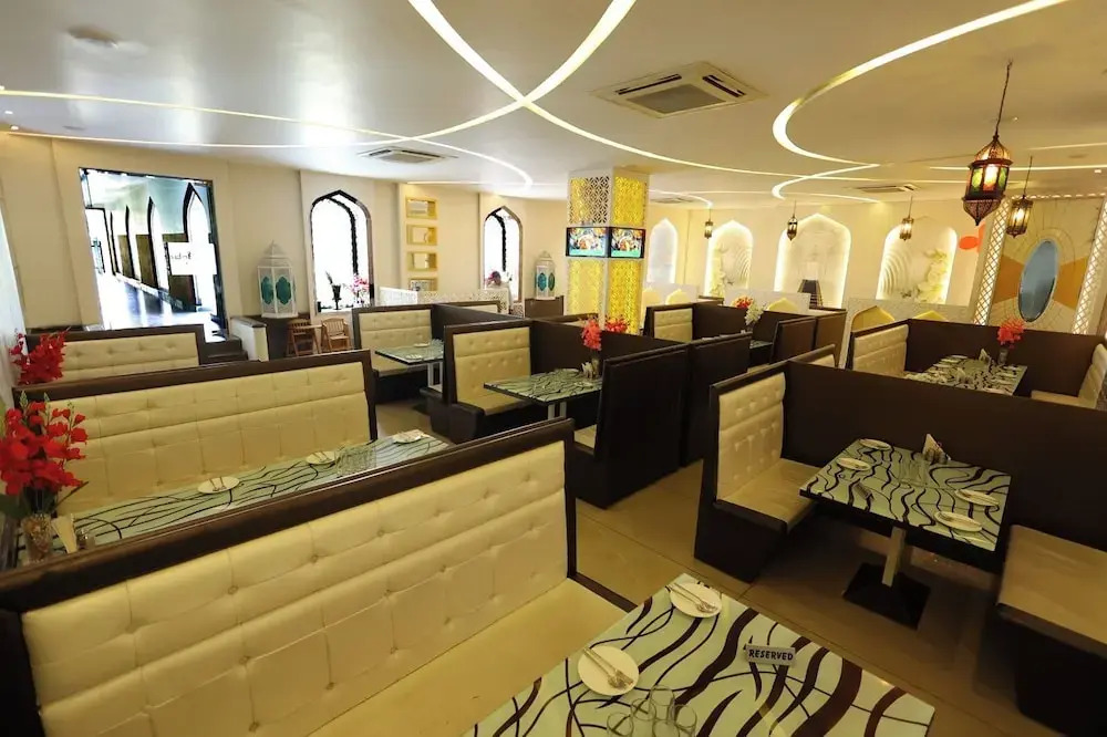 Hotel Darbar-E-Khas