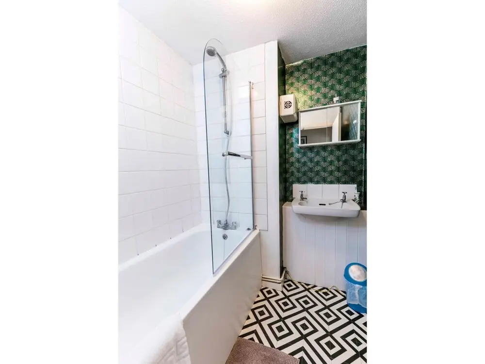 Stylish Bright Cambridge Home