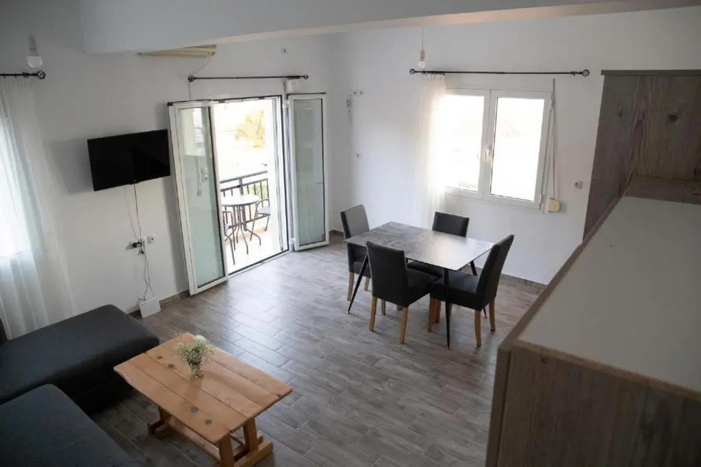 Sea view house Matina