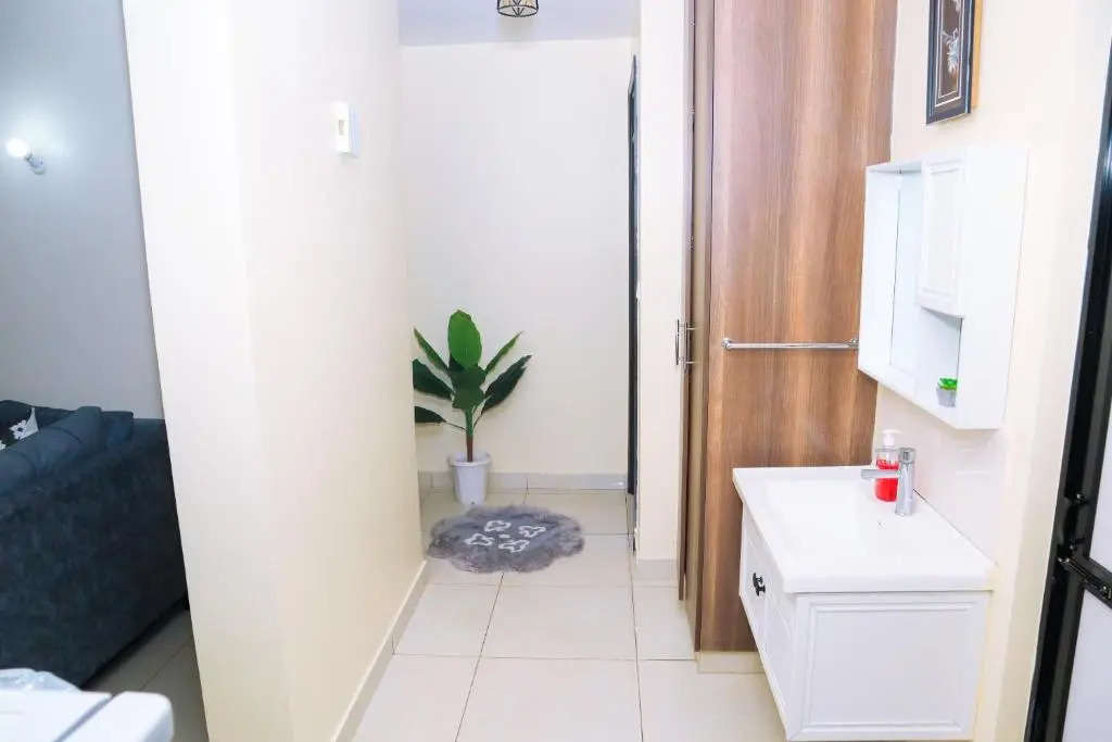 2Bedroom Luxury near JKIA airport/SGR with balcony