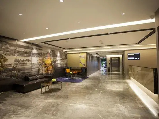 Homeinn Selected Hotel (Harbin West Station Xuefu Road Subway Station CapitaMall)