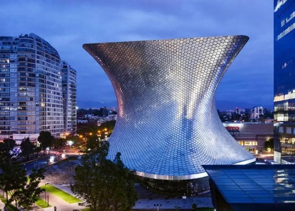 Argento Apartment in New Polanco