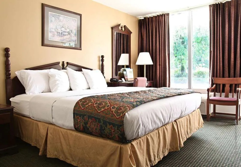 Ramada Inn