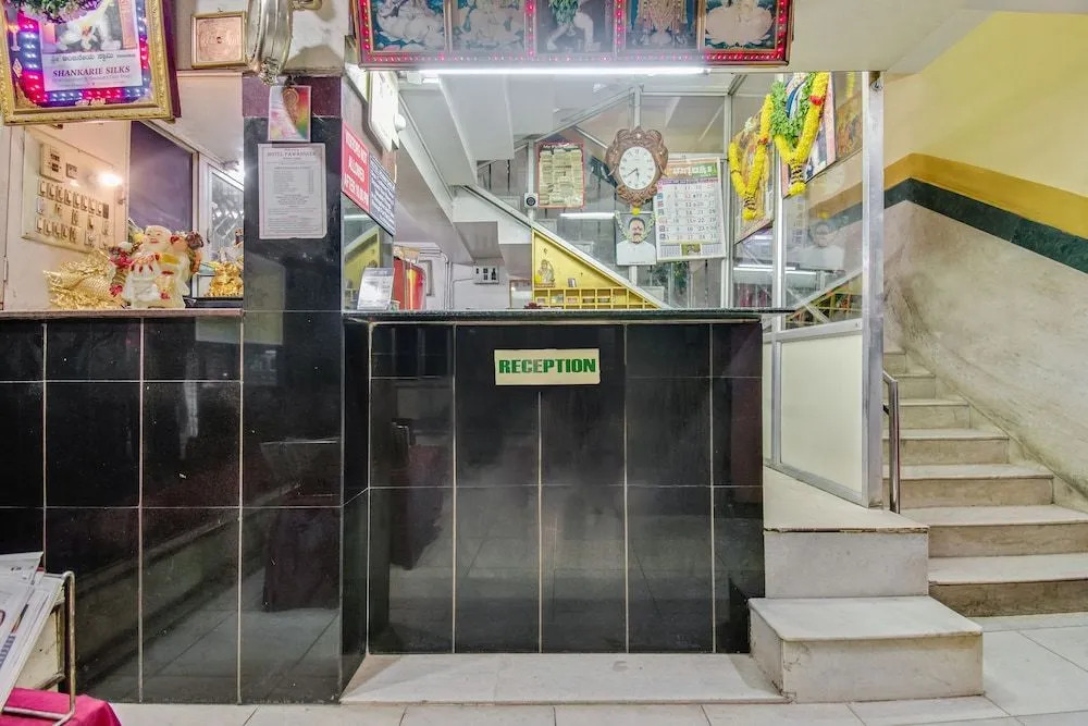 SPOT ON 48699 Hotel Pawan Sree Deluxe Lodge
