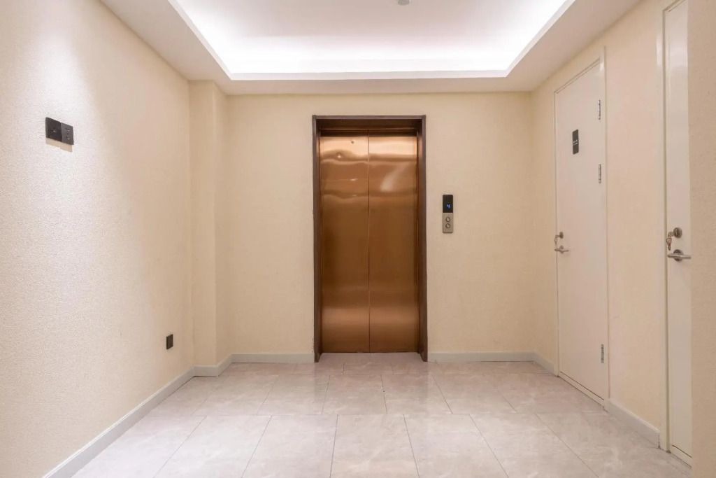 HanTing Hotel (Jinan Yingxiongshan Road Luneng Lingxiu Cheng)