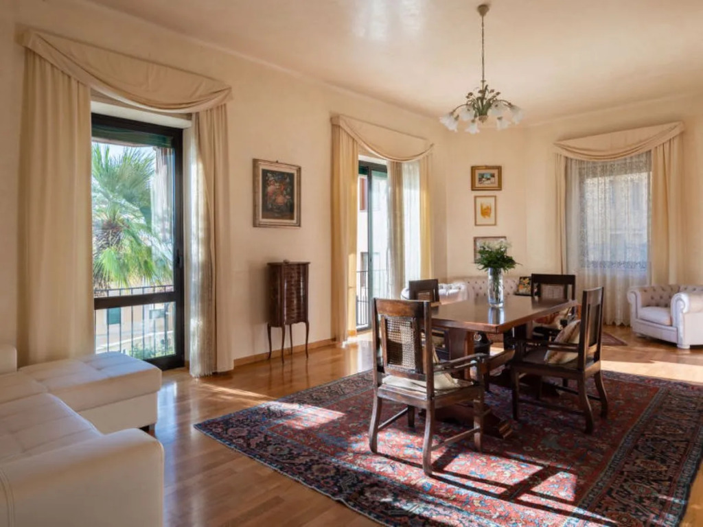 Villa Rosa (IMP136)