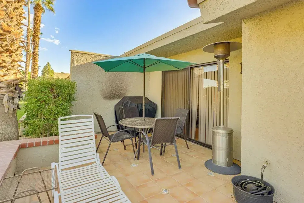 Patio, Grill & Pool Access: Palm Desert Retreat!