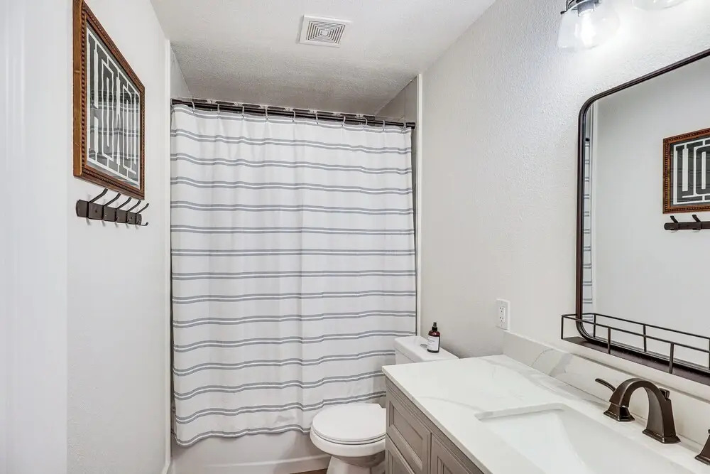 1 Mi to Texas Tech: Home w/ Large Outdoor Space!