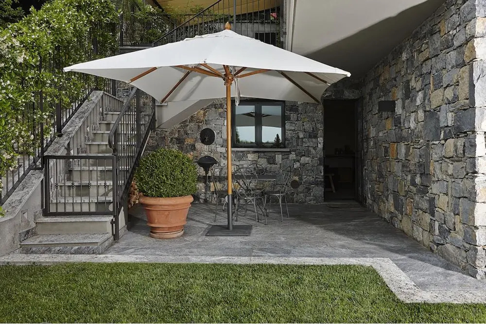 SUITE & POOL-Como House-160 mt-Private Indoor Swimming Pool, heated all year-Private Covered Parking-Private Garden and terrace-Fully equipped Kitchen