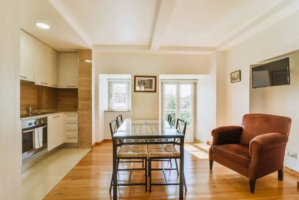 Typical Portuguese Apartment in City Center 4