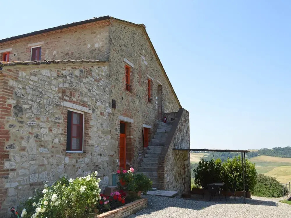 Charming Tuscan Countryside Retreat