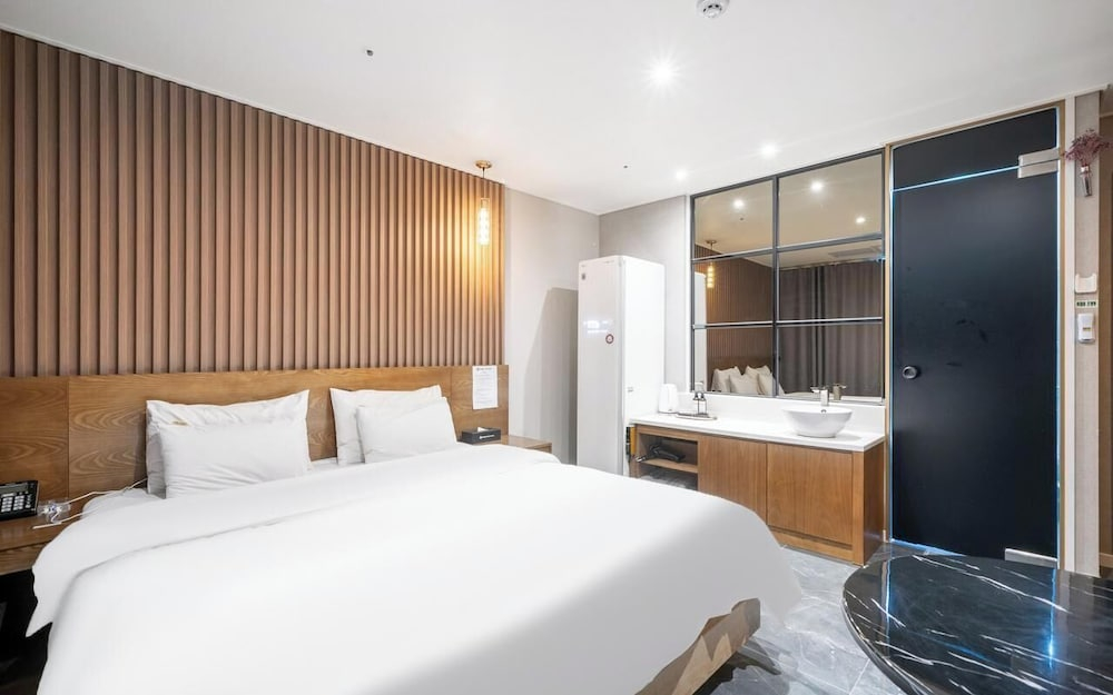 Brown Dot Hotel Pyeongtaek Godeok