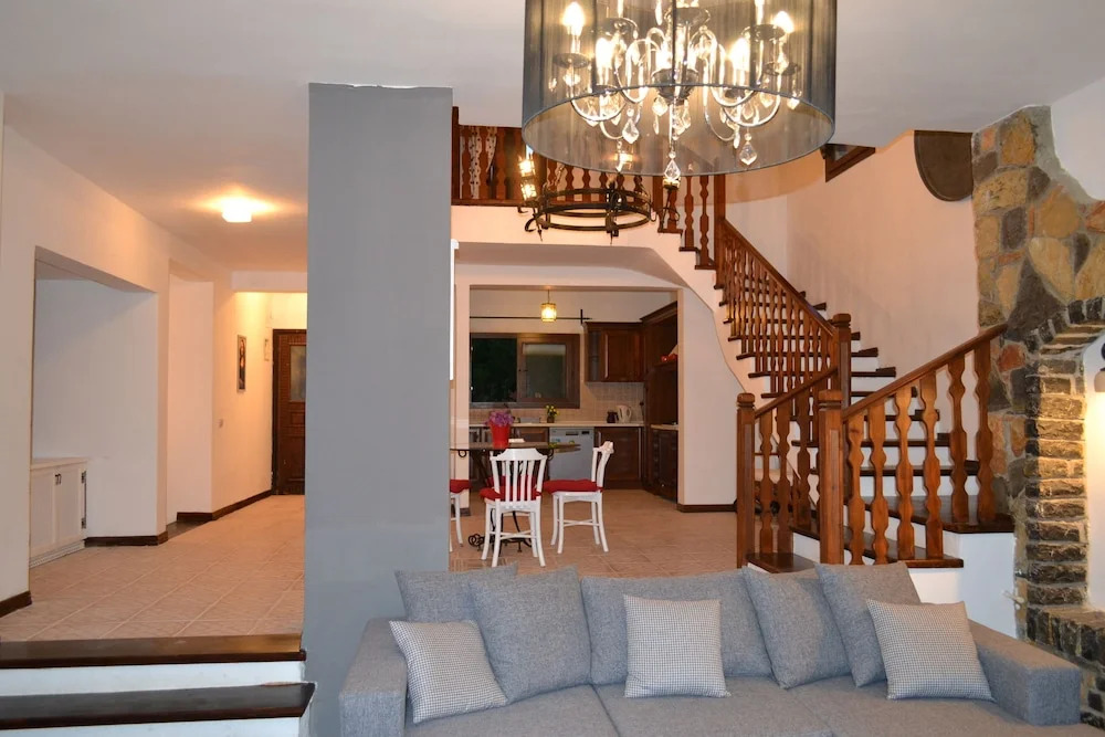 Elegant Villas 1 5