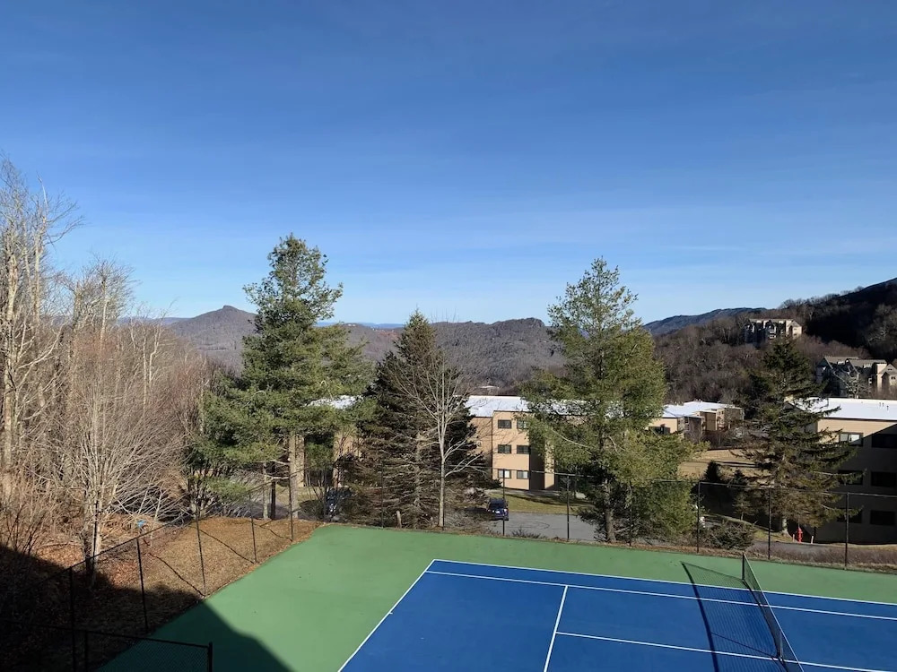 Sugar Ski & Country Club Unit 121 Gold