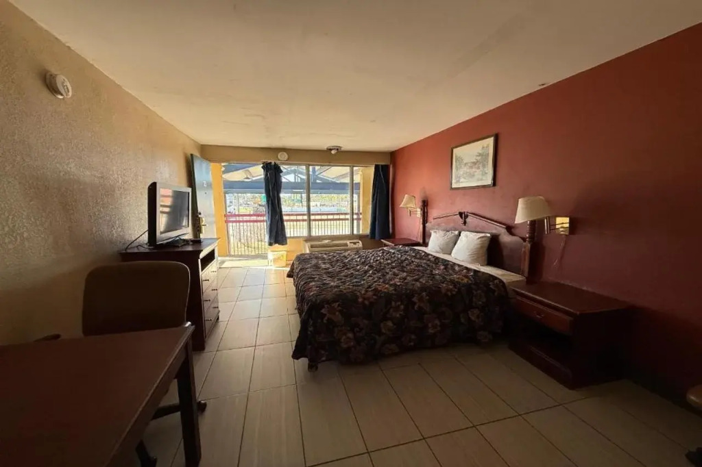 Luxury Inn By Hotel O Hattiesburg, MS