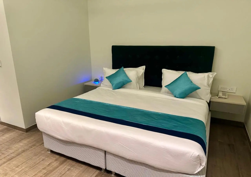 World Inn Hotel