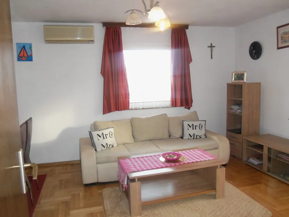 Apartments Vlado