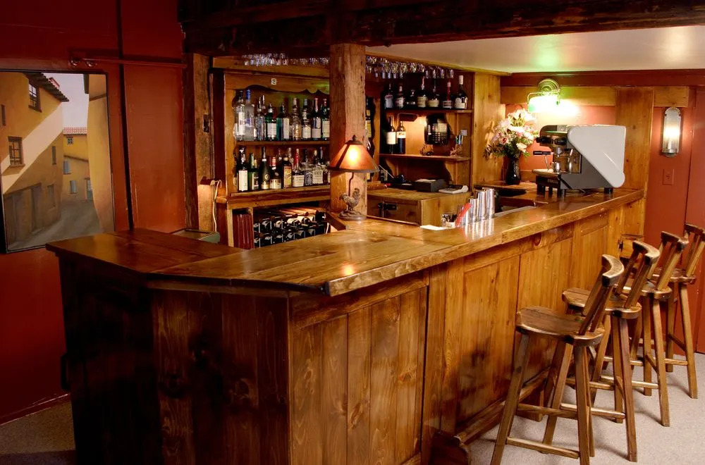 Three Mountain Inn