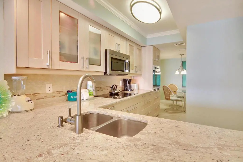 Land's End 11-406 Beach Front - Premier
